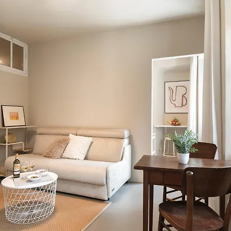 Grapeful - Center - 8 Pax - Free Park Canelli